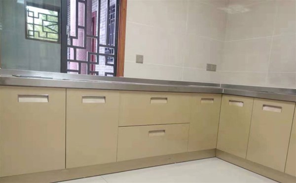 邓州装修厨房，比较建议用不锈钢橱柜，因为什么呢